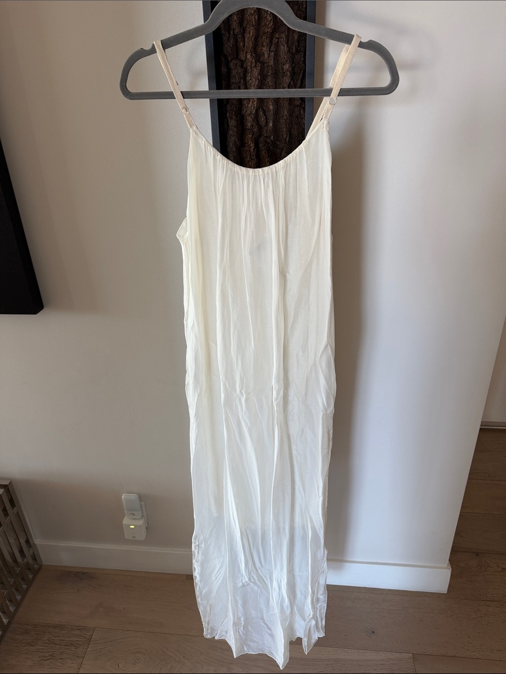 Long lightweight silk dress – Cream